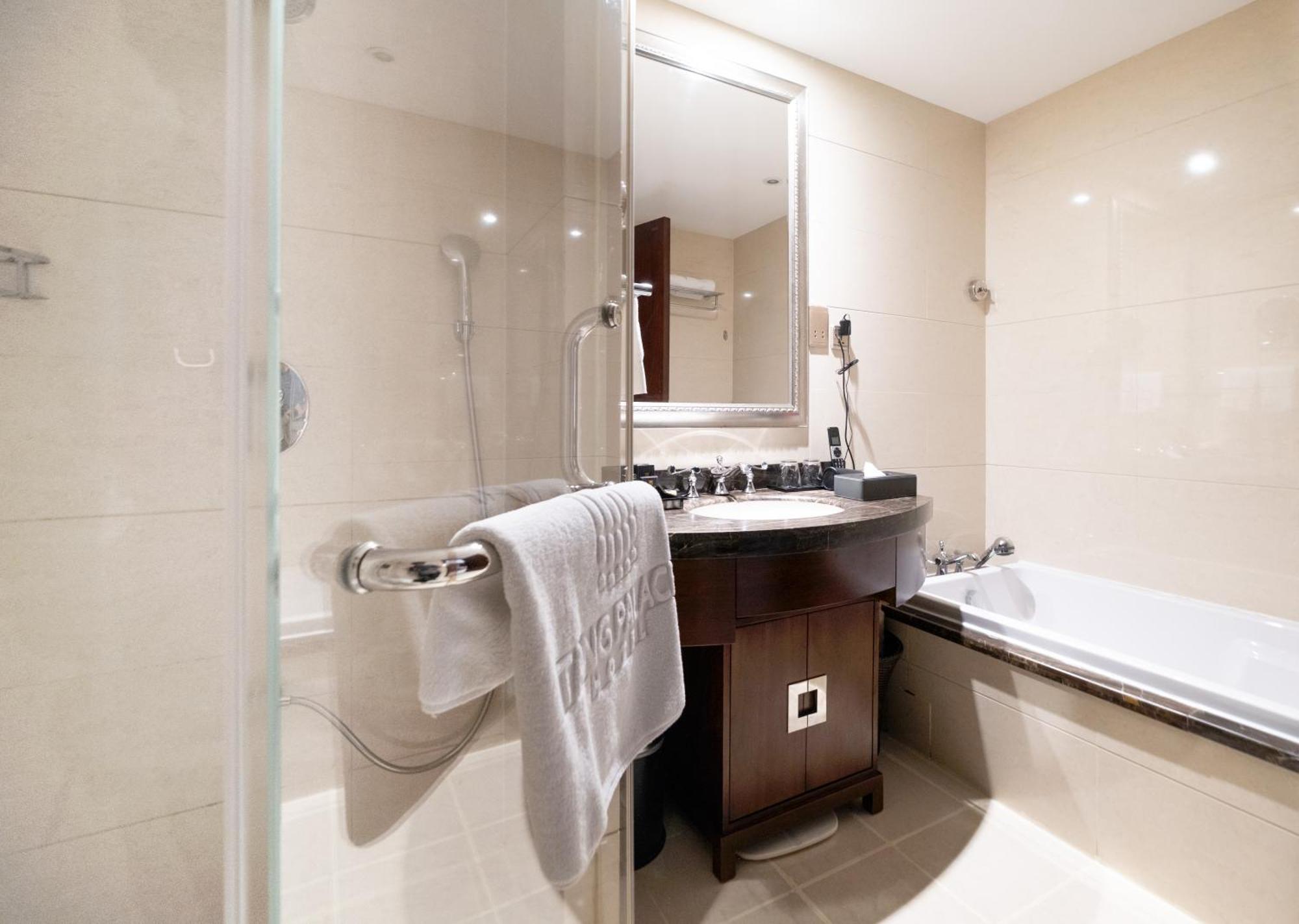 Tang Palace Hotel — Photos 1